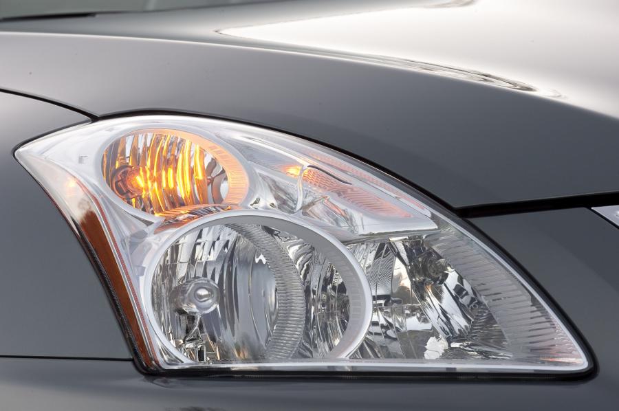  Nissan Altima Hybrid 2010 года  (фото 28 из 48)